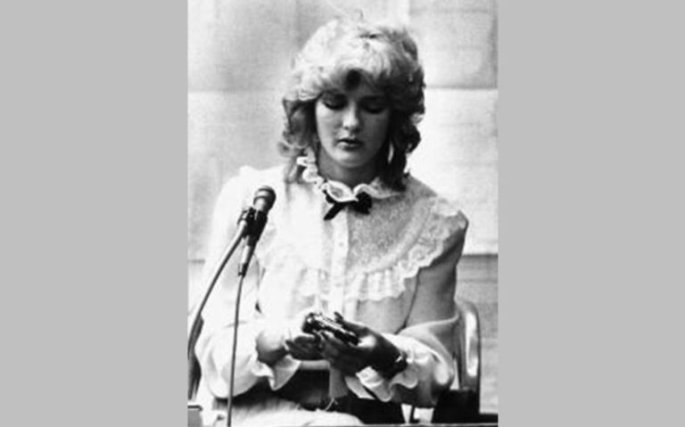 laurie bembenek husband