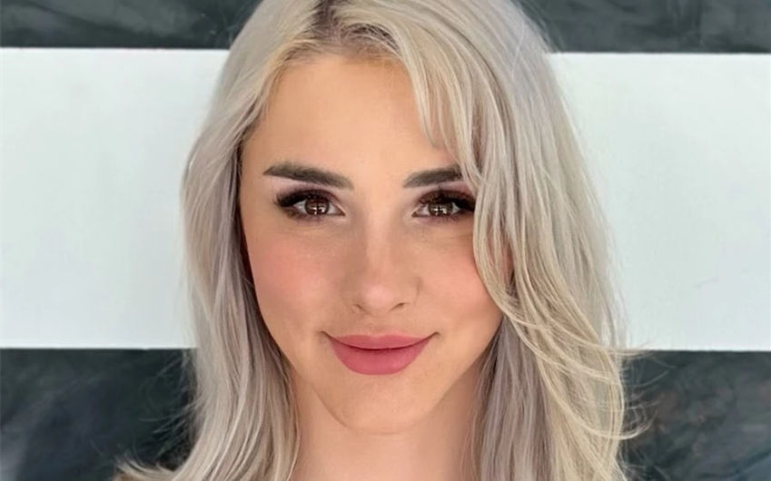 mikhaila peterson first husband